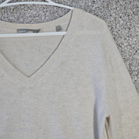 Vince Womens Cashmere Sweater Size XS Cream‎ V Neck Pullover Minimalist Luxe - Picture 3 of 16